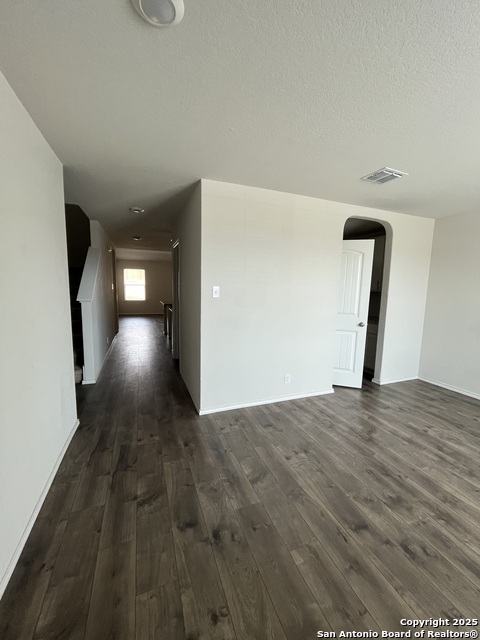 Listing photo id 0 for 6218 Tadpole Bluff