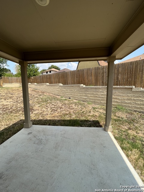 Listing photo id 20 for 6218 Tadpole Bluff
