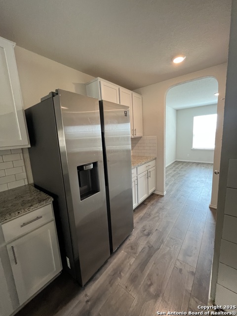 Listing photo id 2 for 6218 Tadpole Bluff