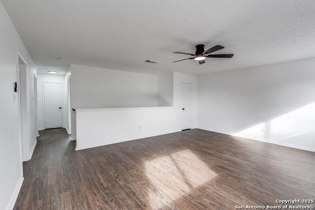 Listing photo id 11 for 8170 Ocean Meadow Dr