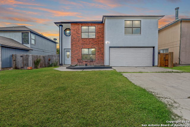 Listing photo id 0 for 8170 Ocean Meadow Dr