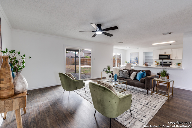 Listing photo id 2 for 8170 Ocean Meadow Dr