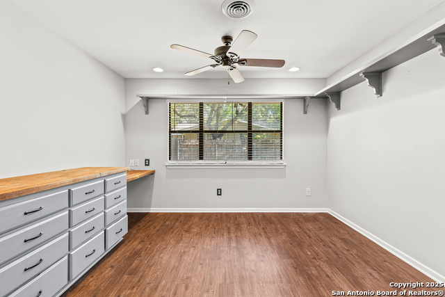 Image 20 of 46 For 118 William Classen