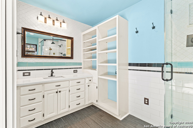 Image 26 of 46 For 118 William Classen