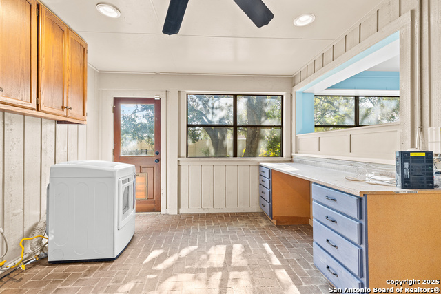 Image 39 of 46 For 118 William Classen