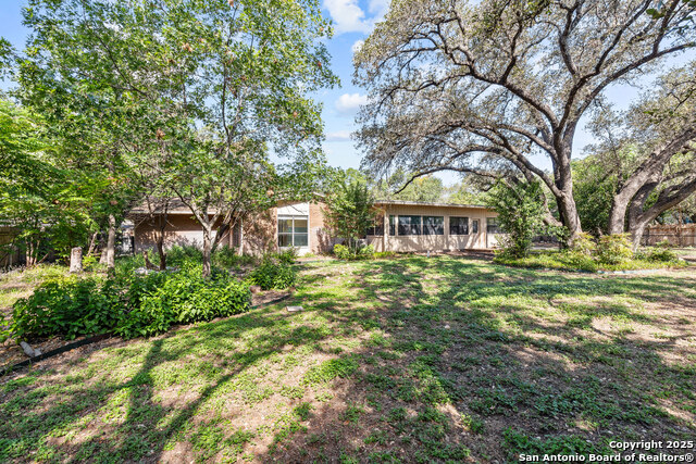 Image 40 of 46 For 118 William Classen