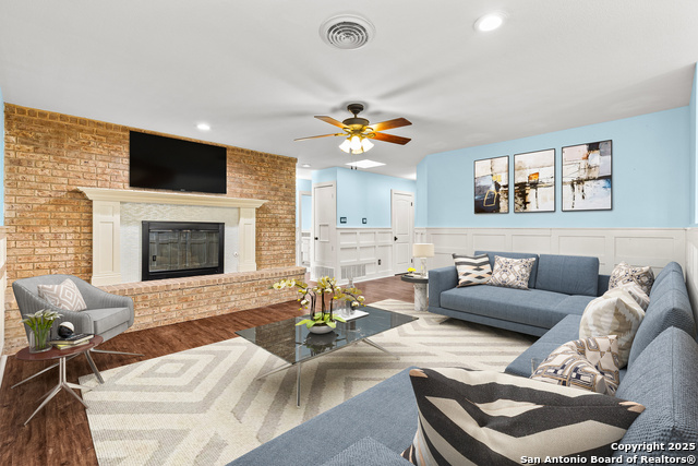 Image 8 of 46 For 118 William Classen