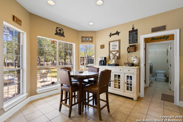 Listing photo id 14 for 133 Legacy Trace