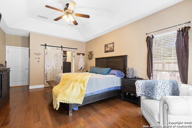 Listing photo id 21 for 133 Legacy Trace