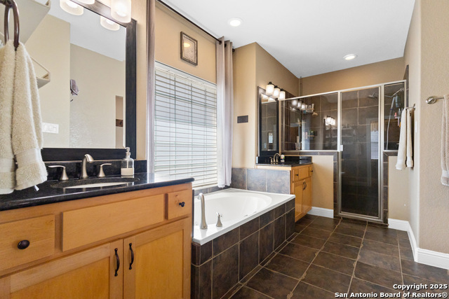 Listing photo id 22 for 133 Legacy Trace