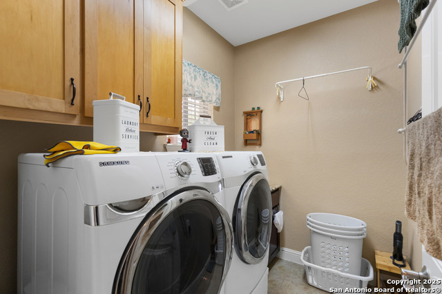 Listing photo id 31 for 133 Legacy Trace