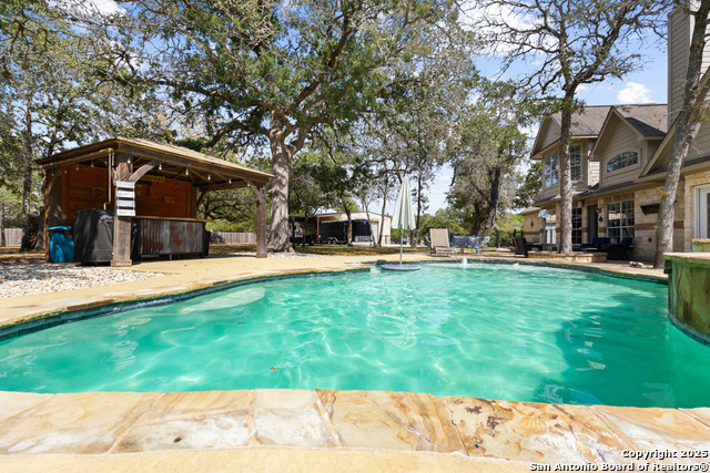 Listing photo id 34 for 133 Legacy Trace
