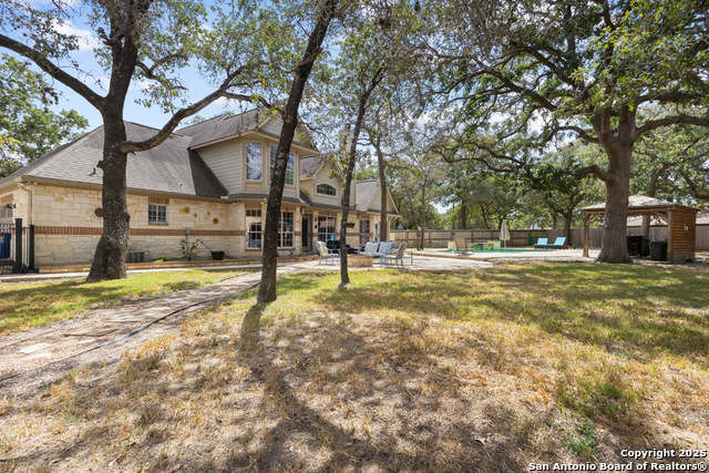 Listing photo id 36 for 133 Legacy Trace
