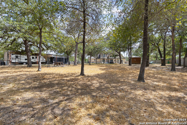 Listing photo id 37 for 133 Legacy Trace