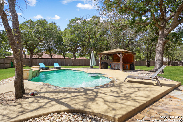Listing photo id 50 for 133 Legacy Trace