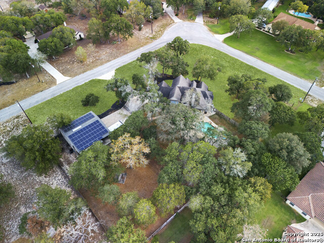 Listing photo id 6 for 133 Legacy Trace