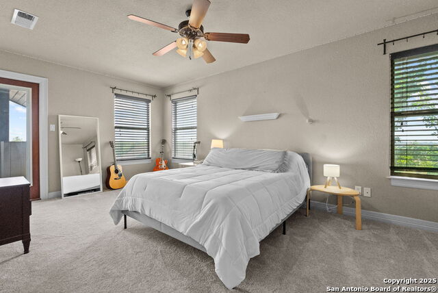 Listing photo id 27 for 330 Ferryboat