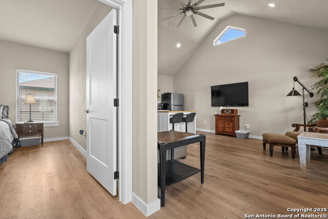 Listing photo id 38 for 330 Ferryboat