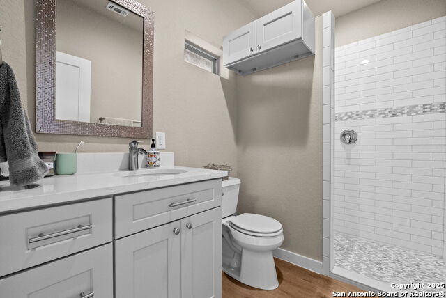 Listing photo id 40 for 330 Ferryboat