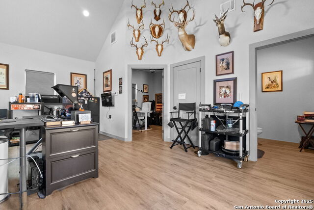 Listing photo id 42 for 330 Ferryboat