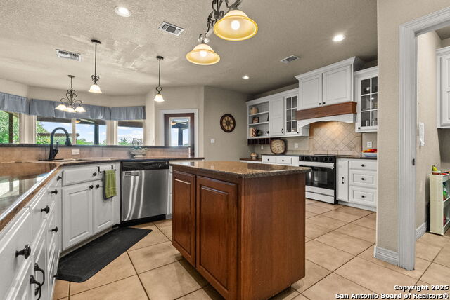 Listing photo id 7 for 330 Ferryboat