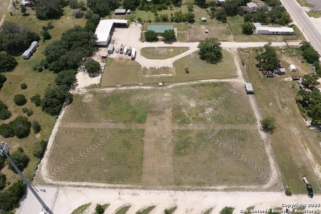 Details for 300 Summit Dr, Leakey, TX 78873