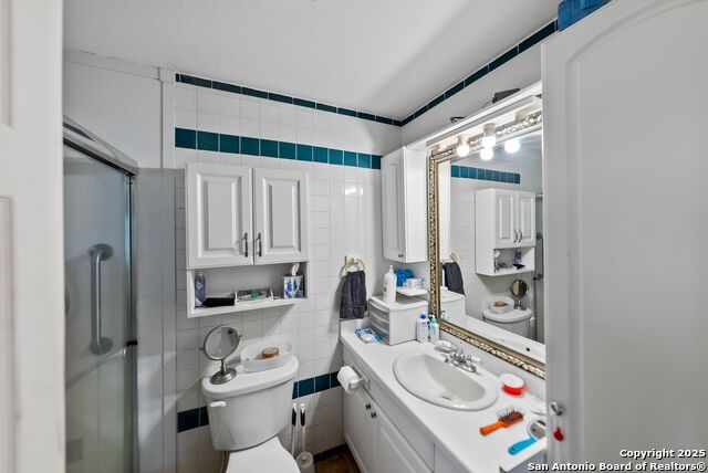 Listing photo id 19 for 423 Fm 2772