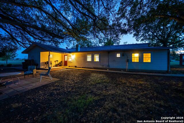 Listing photo id 74 for 423 Fm 2772