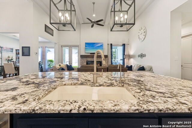 Image 14 of 40 For 7142 Bluff Run