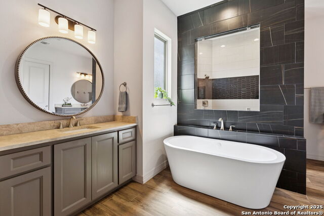 Image 19 of 40 For 7142 Bluff Run