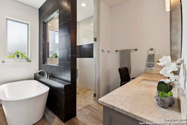 Image 21 of 40 For 7142 Bluff Run