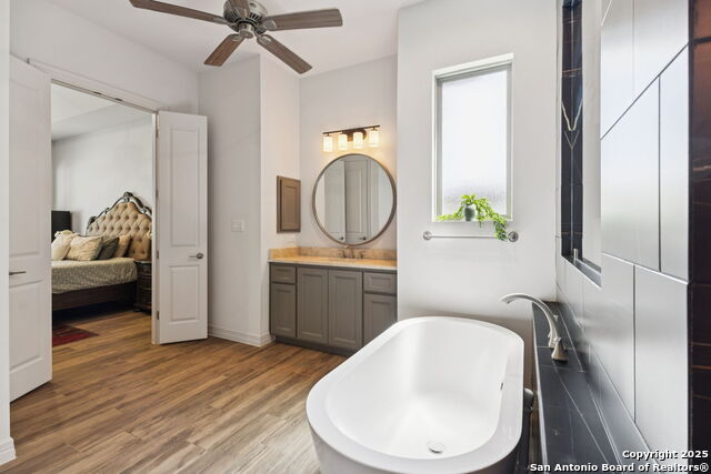 Image 23 of 40 For 7142 Bluff Run