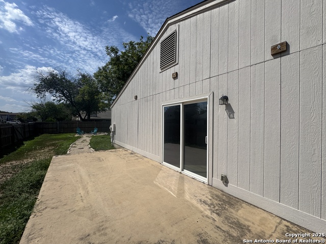 Listing photo id 16 for 6203 Valley Knight