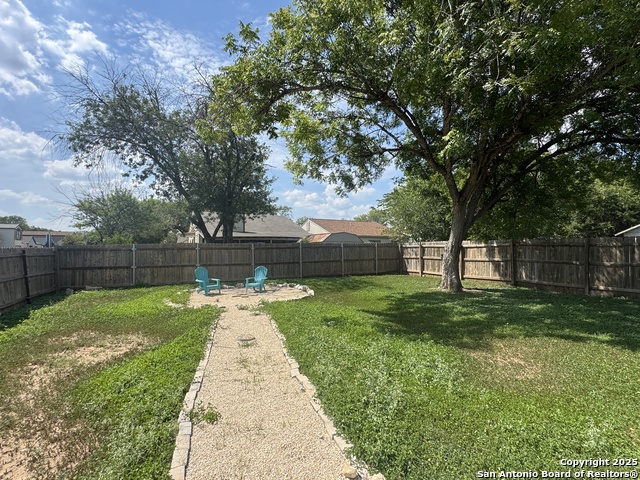 Listing photo id 17 for 6203 Valley Knight