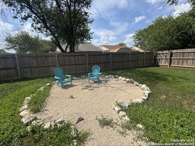 Listing photo id 18 for 6203 Valley Knight