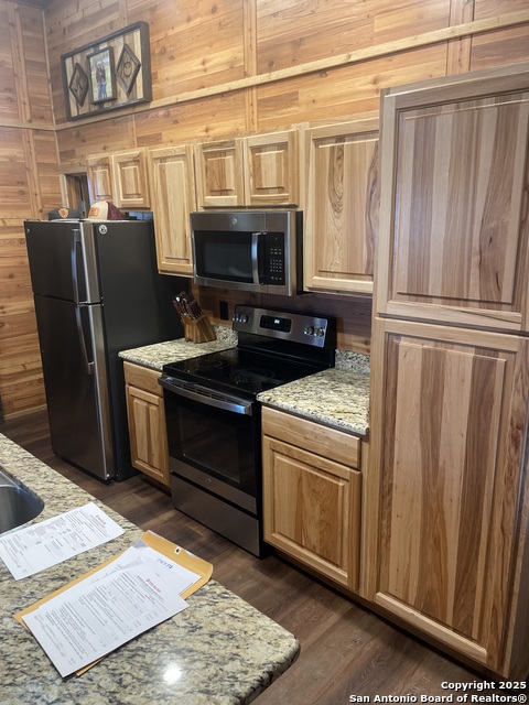 Listing photo id 6 for 125 County Road 402