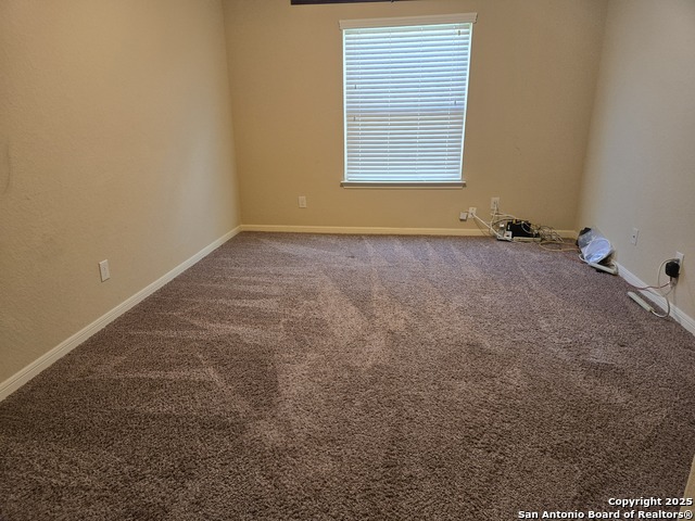 Listing photo id 10 for 2738 Cinnamon Teal