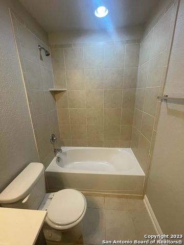 Image 14 of 31 For 22427 Carriage Bush