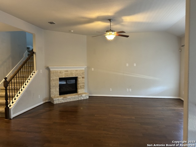 Image 2 of 31 For 22427 Carriage Bush