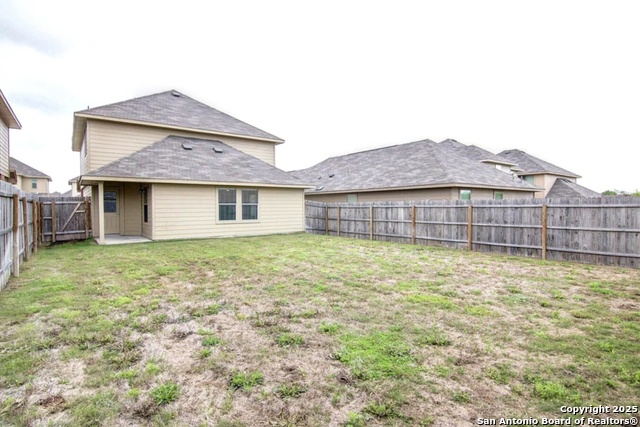 Listing photo id 1 for 7515 Whispine