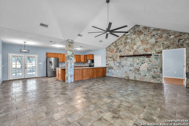 Listing photo id 13 for 3557 Fm 1346
