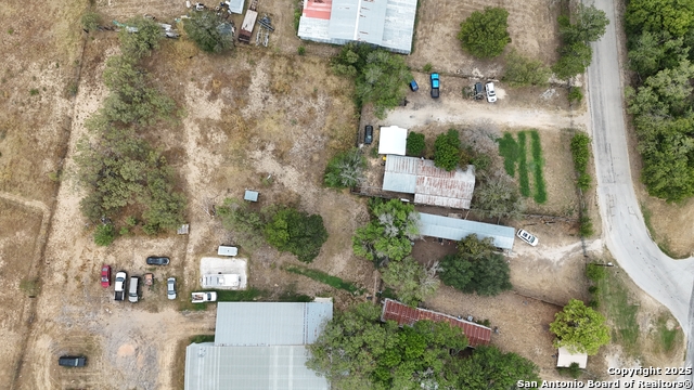 Listing photo id 26 for 3557 Fm 1346