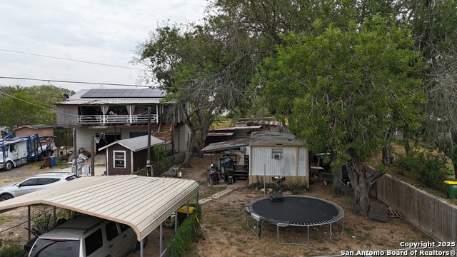Listing photo id 39 for 3557 Fm 1346