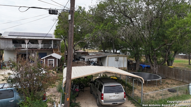 Listing photo id 40 for 3557 Fm 1346