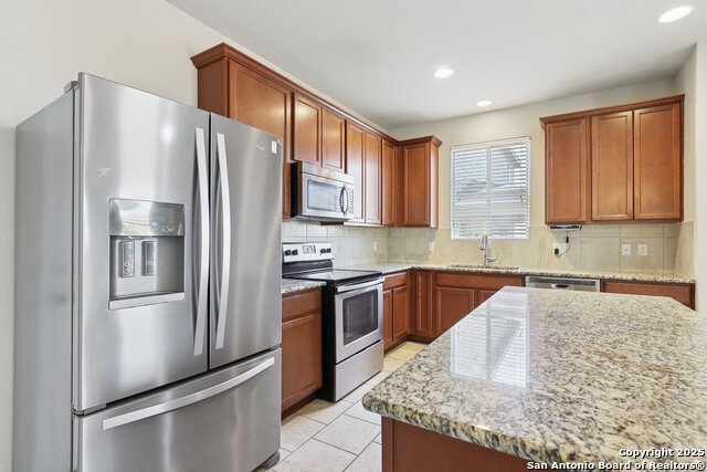 Image 11 of 40 For 723 Rio Cactus Way