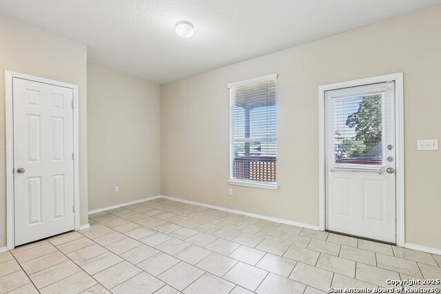 Image 13 of 40 For 723 Rio Cactus Way