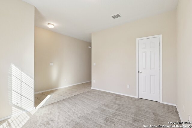 Image 4 of 40 For 723 Rio Cactus Way