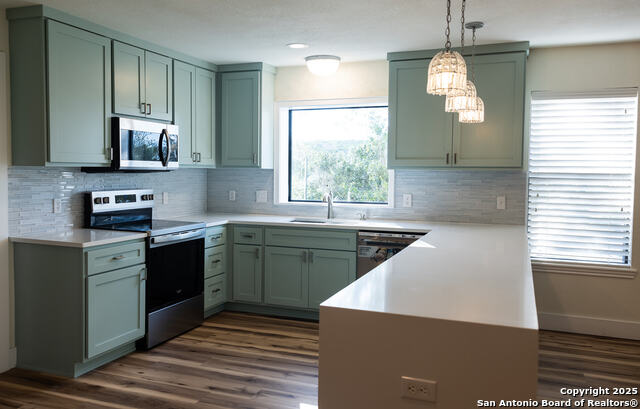 Listing photo id 8 for 100 Riverhill