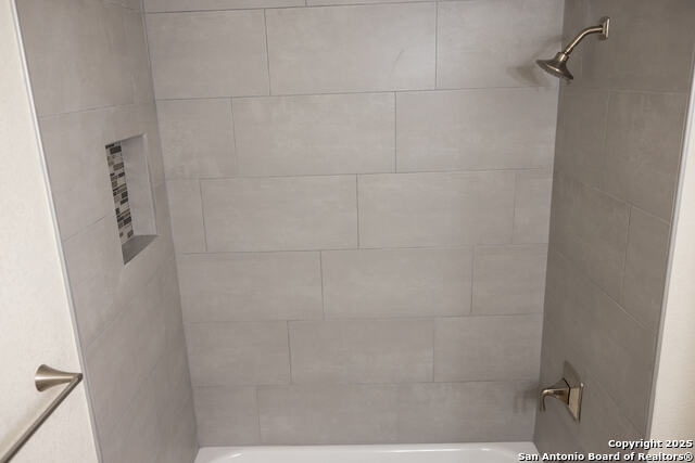 Listing photo id 12 for 100 Riverhill