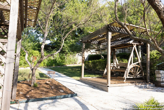 Listing photo id 20 for 100 Riverhill